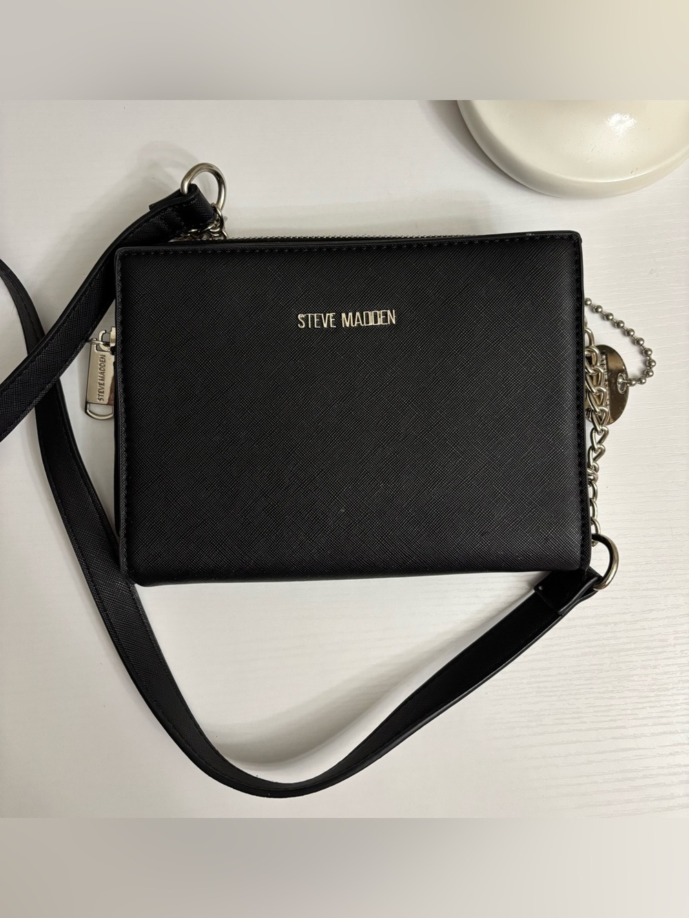 Steve Madden Unique BGREER Black Crossbody Wallet Chain Bag
